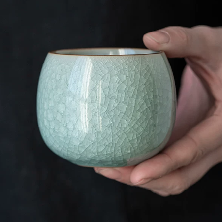 Ru Kiln Ice Crackle Glaze "Fortune" Teacup